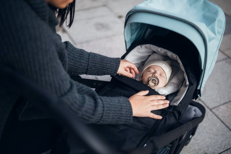 thule stroller infant insert Thule Newborn Nest Black – föray